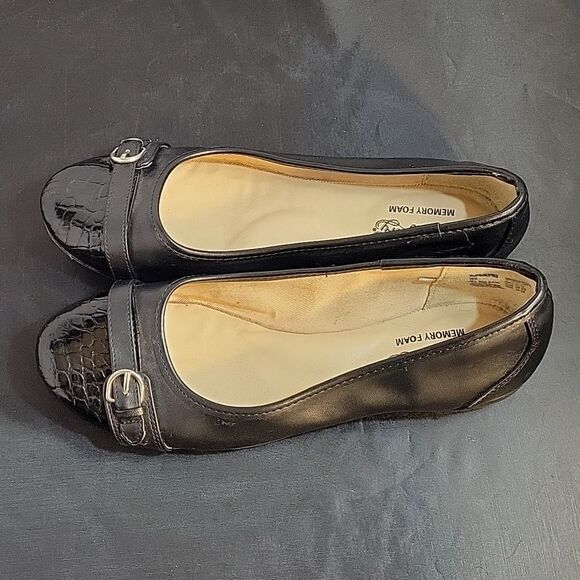 Faded Glory Women's Buckle Toe Flat SHOE - Picture 7 of 13